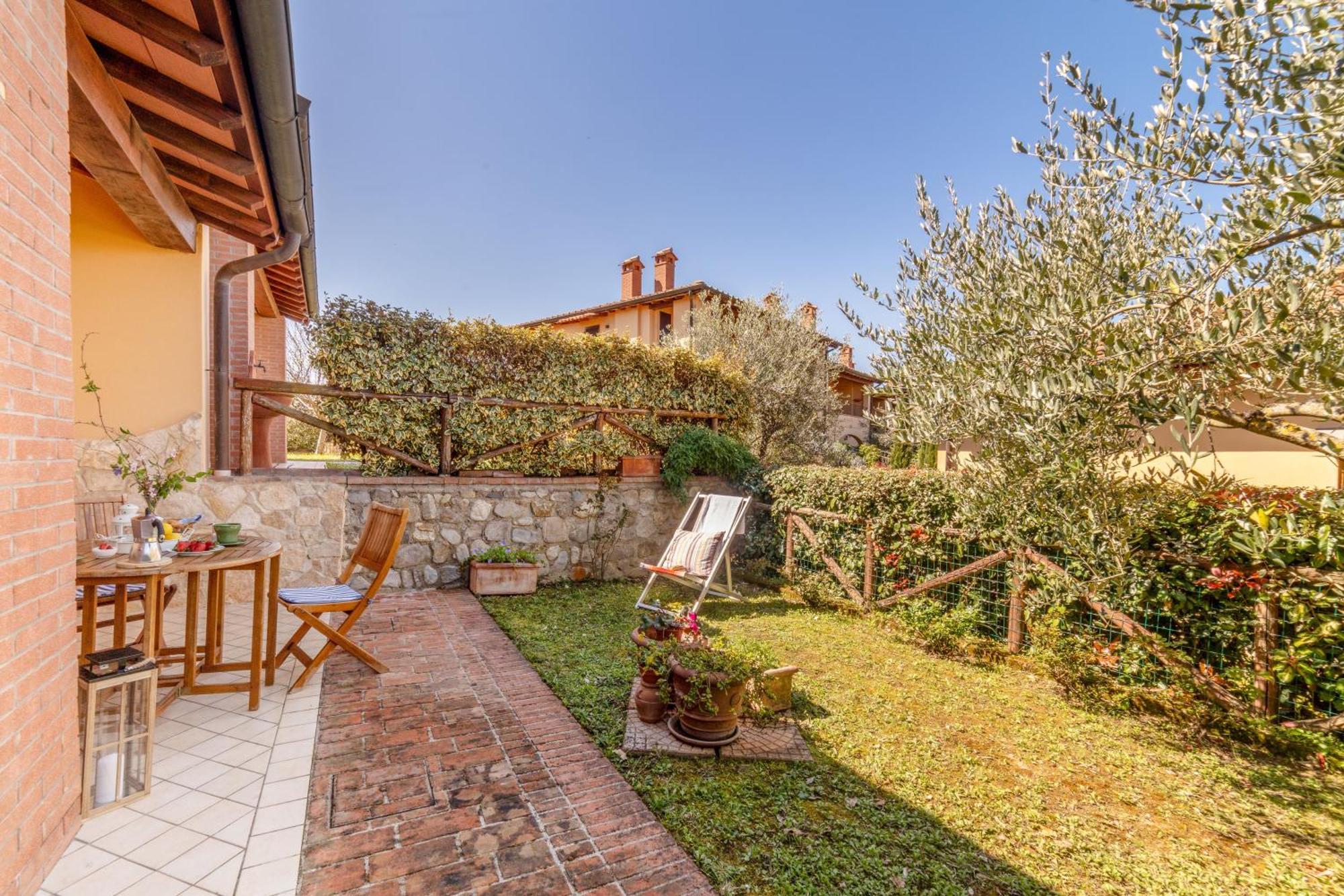 Noi 2 Vacanze - Il Nido Di Gina Contignano Kültér fotó
